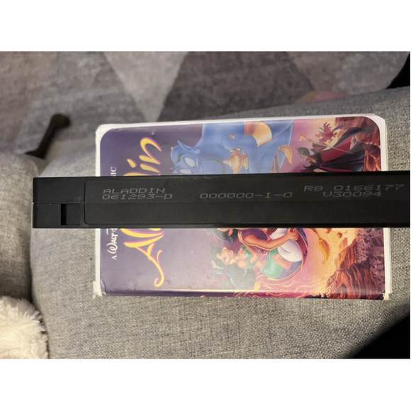 Aladdin (VHS, 1993) The Classics Collection, A Walt Disney Classic - Picture 11 of 14